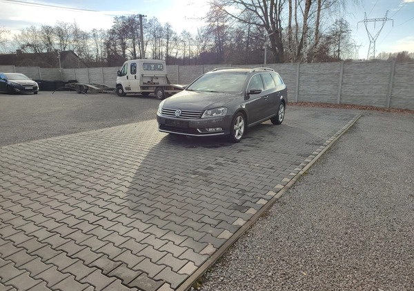 Volkswagen Passat cena 38900 przebieg: 213000, rok produkcji 2011 z Żychlin małe 596